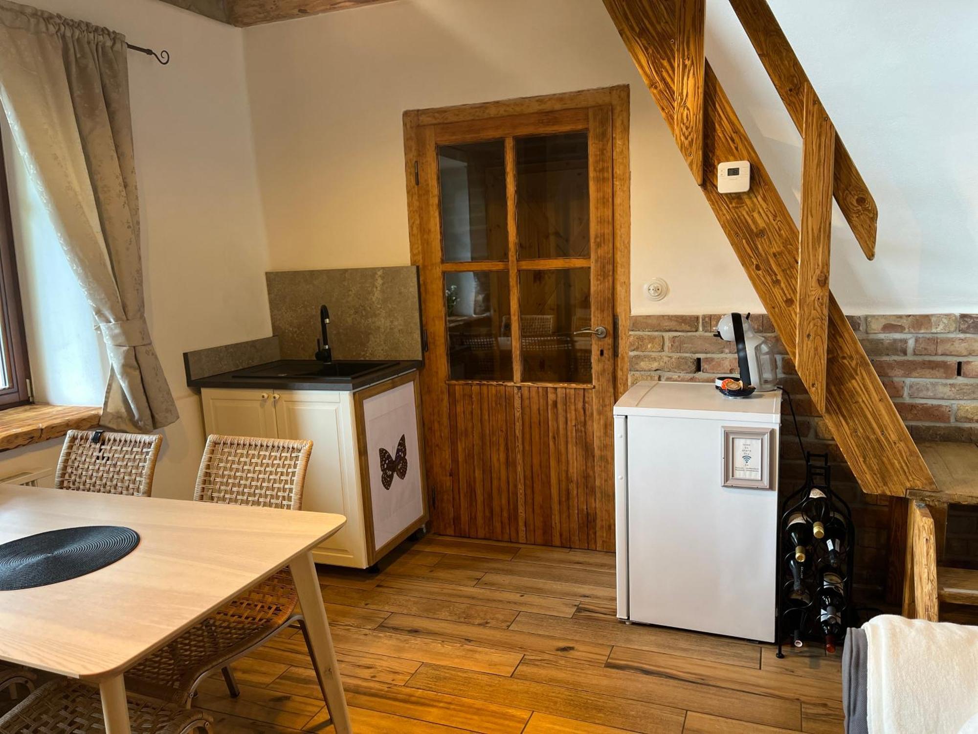 Apartmany Pod Kozakem Velke Popovice Luaran gambar