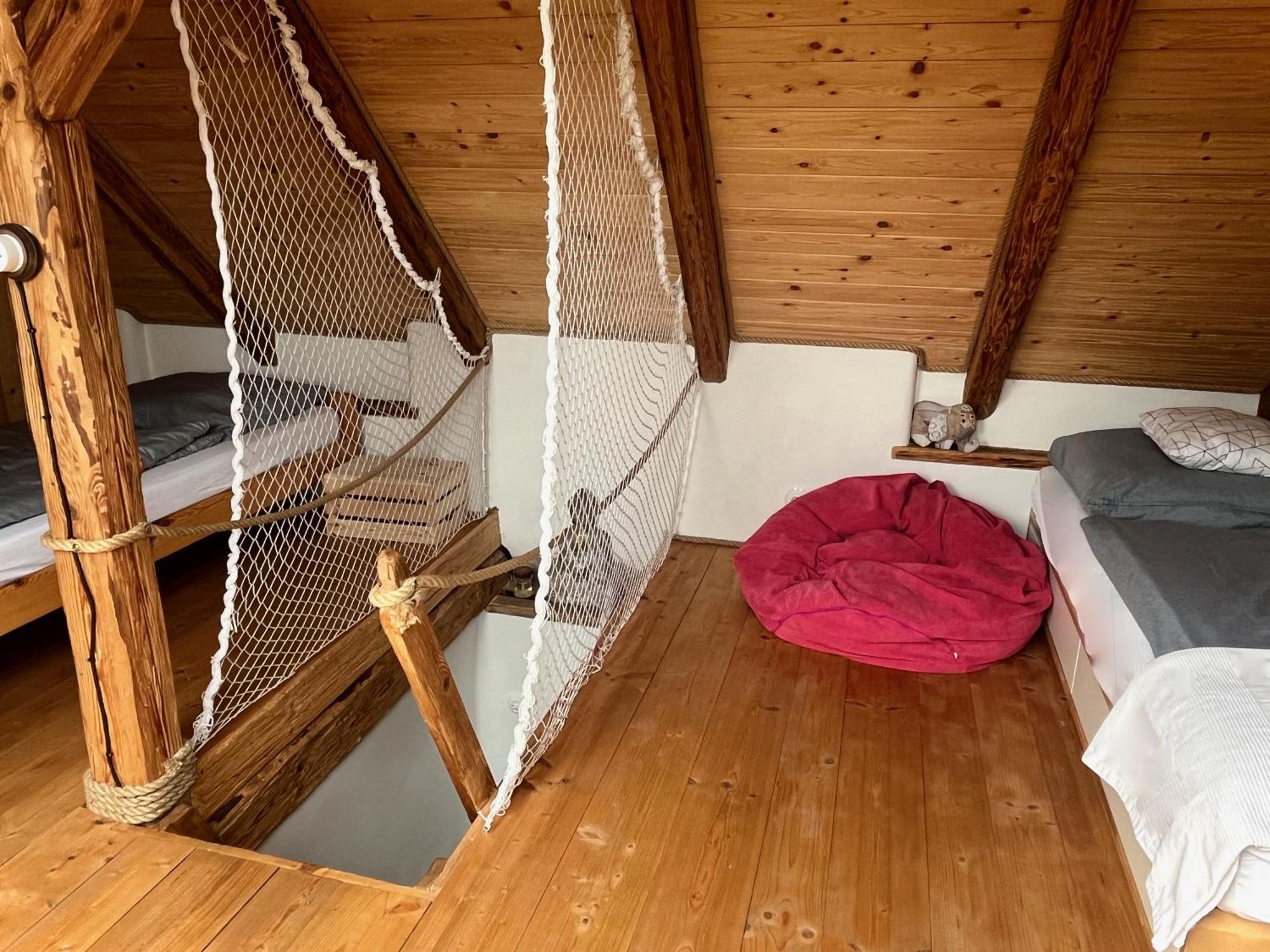Apartmany Pod Kozakem Velke Popovice Luaran gambar