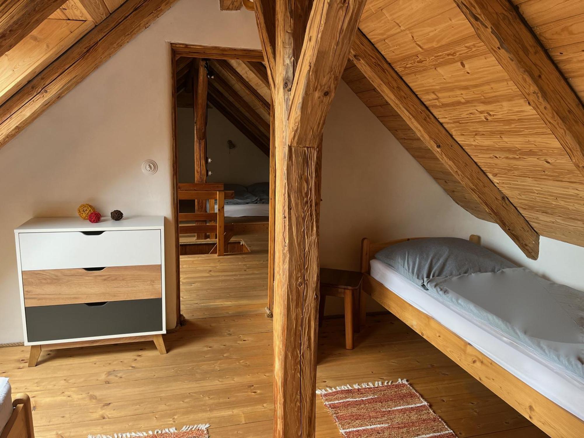 Apartmany Pod Kozakem Velke Popovice Luaran gambar